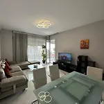 Apartmán Tirana Apartment *