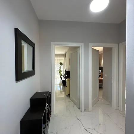 Tirana Apartment Appartement *