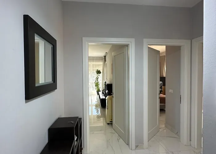 Tirana Apartment Lejlighed *